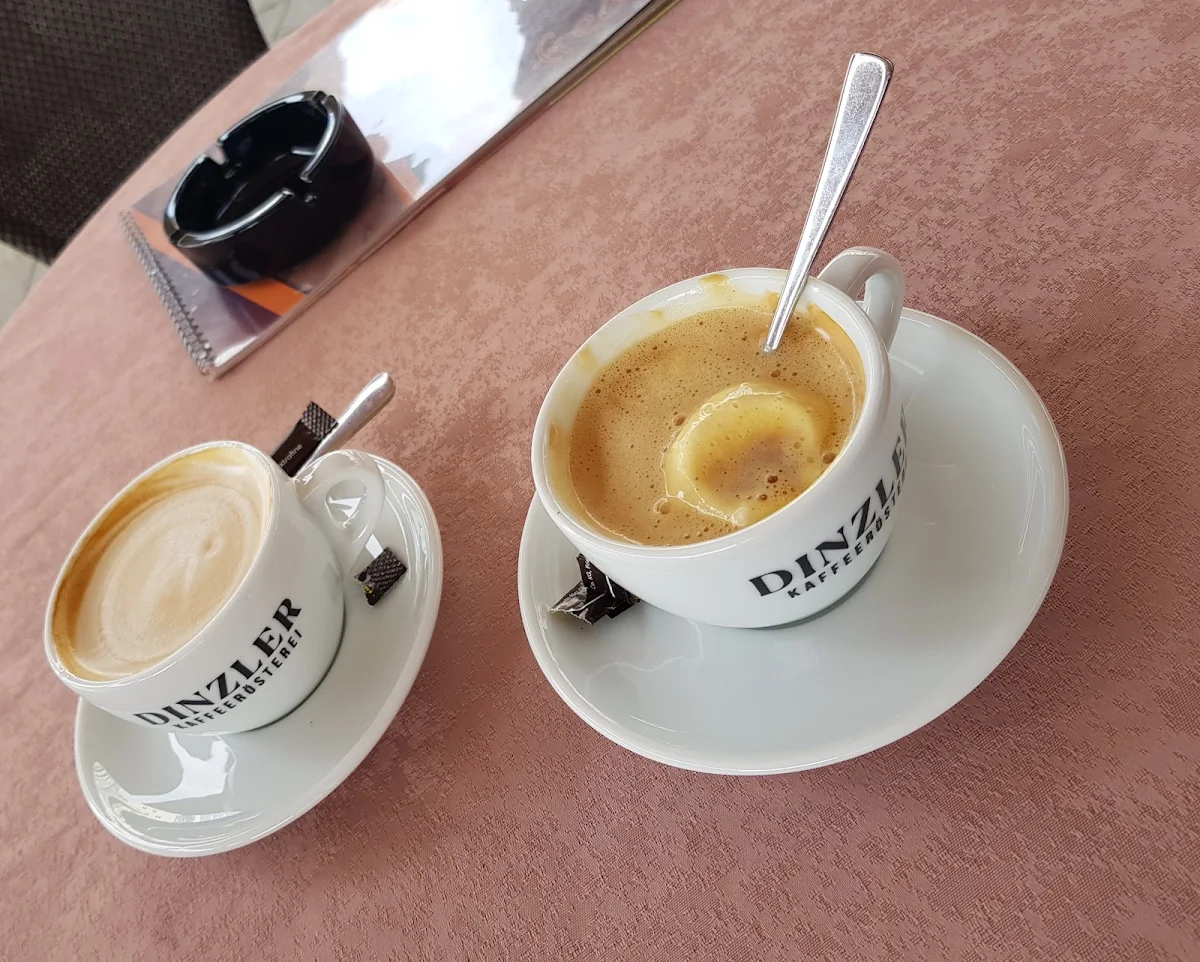 Cappuccino Und Affogato