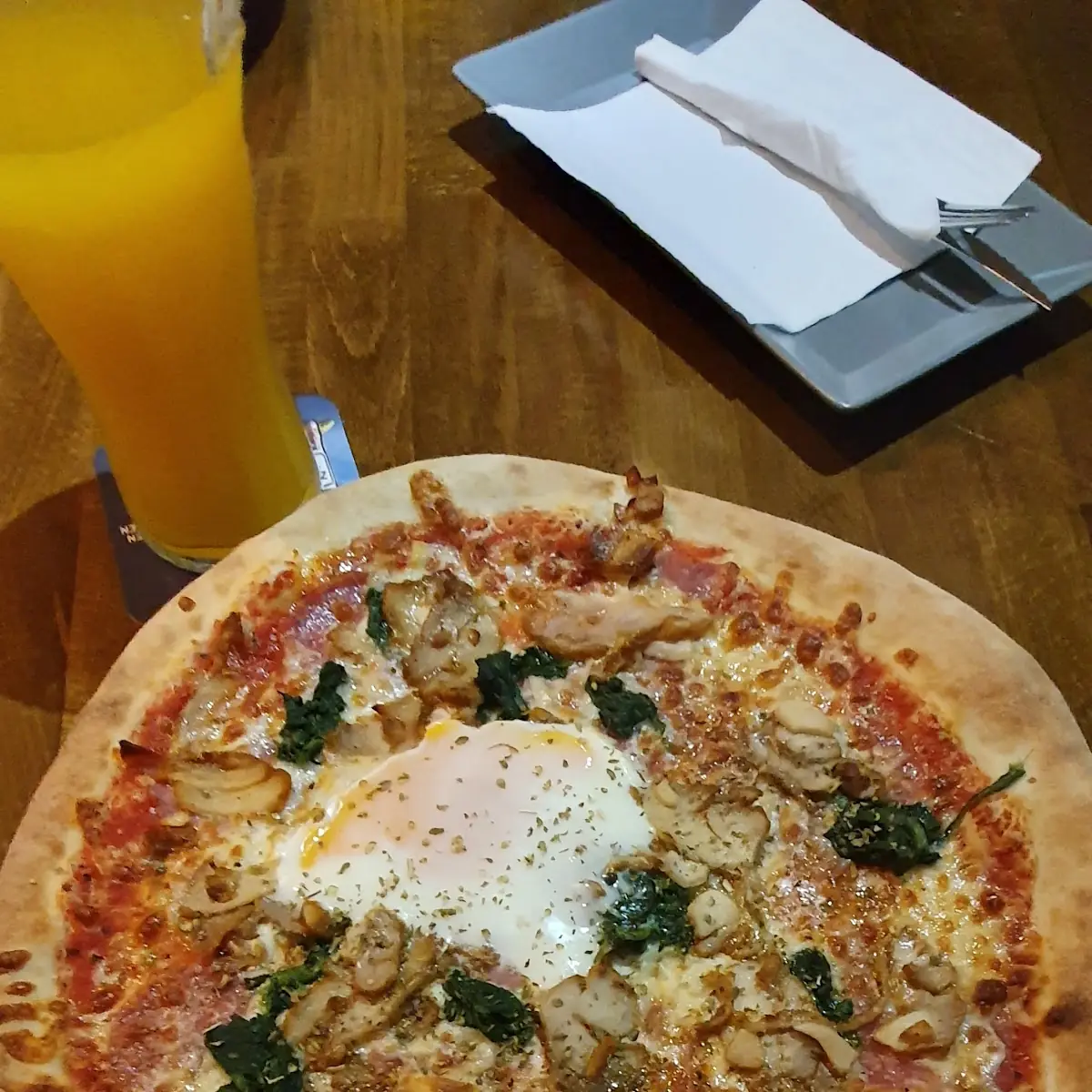 Gyros Pizza Mit Spinat Und Ei
