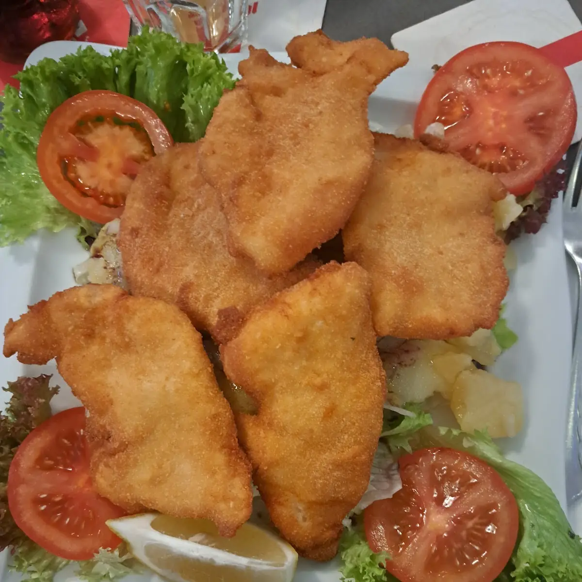 Backhendl Salat