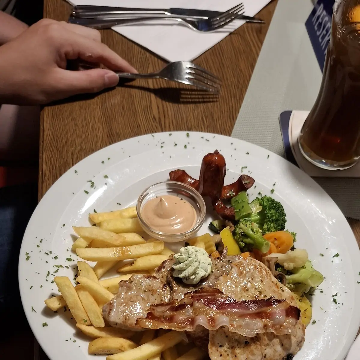 Championschnitzel Mit Pommes