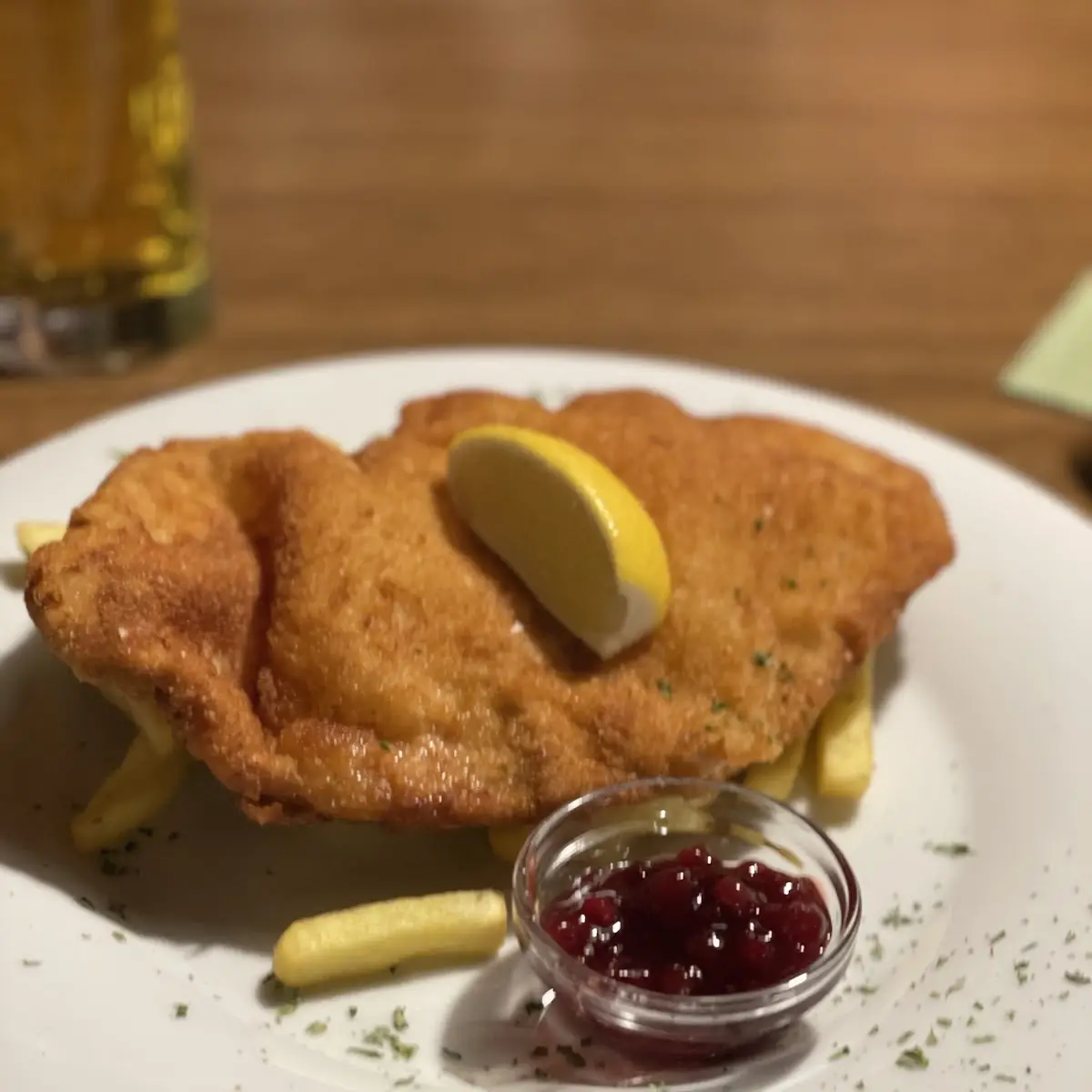 Wiener Schnitzel Mit Pommes