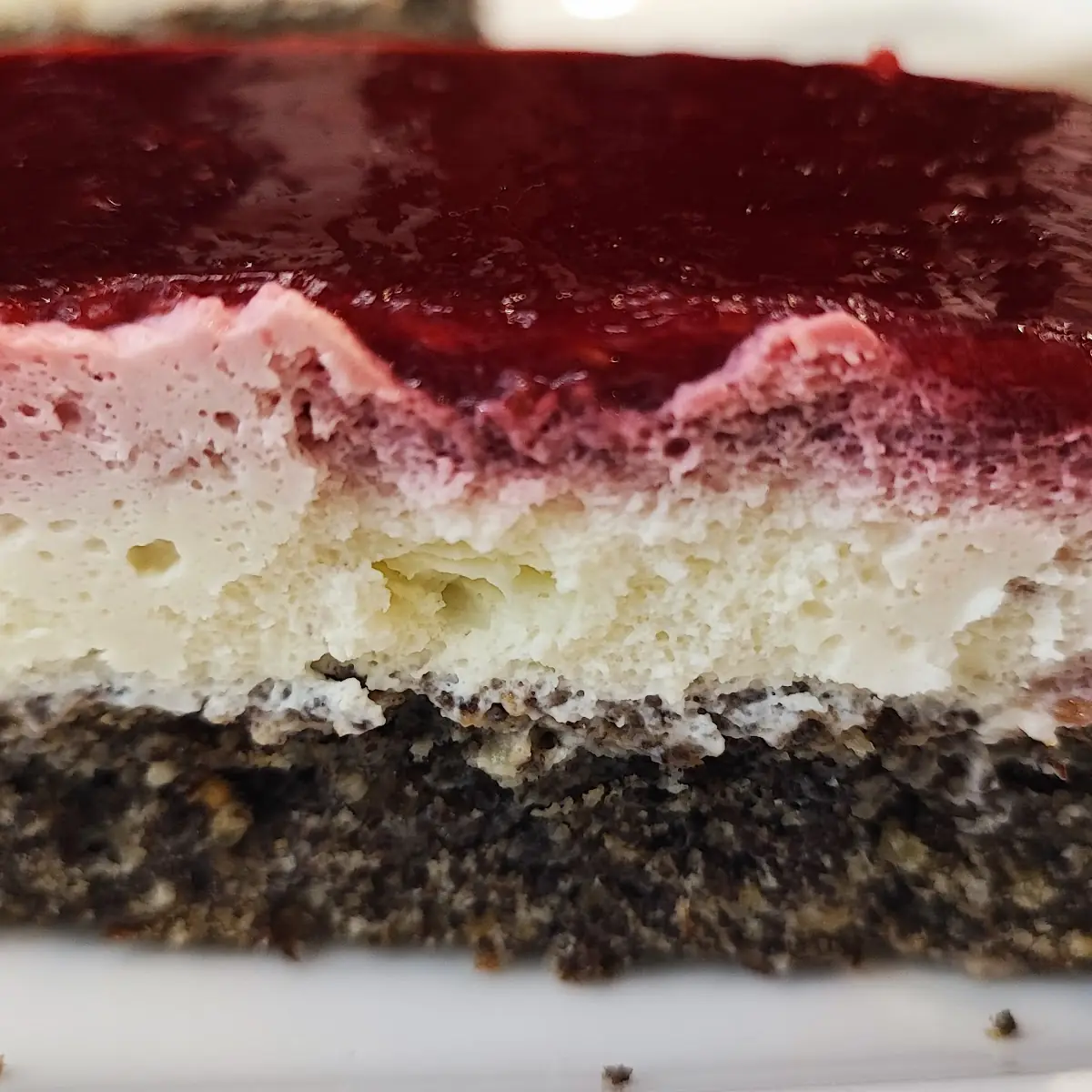 Mohntopfenschnitte