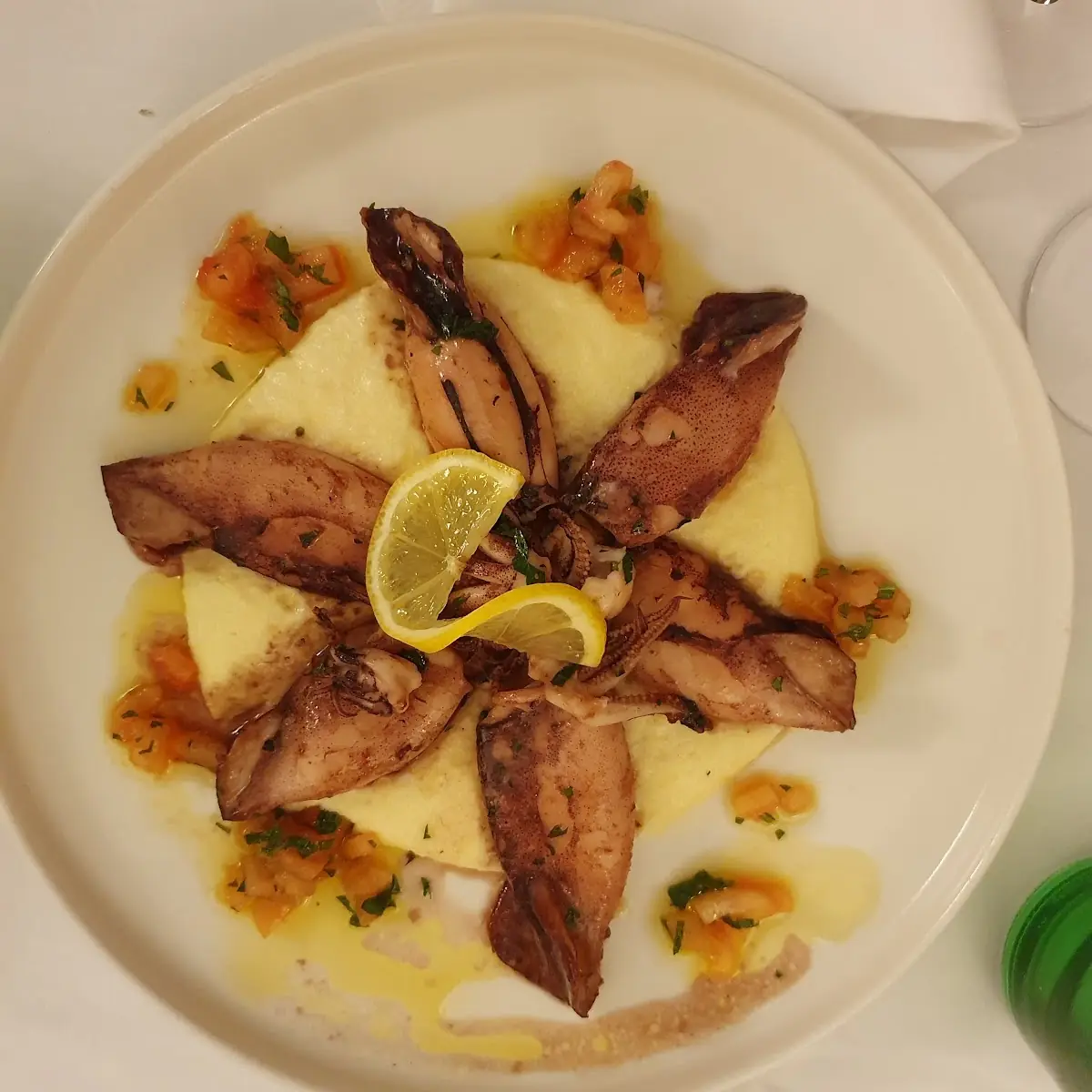 Gegrillte Calamari Mit Polenta
