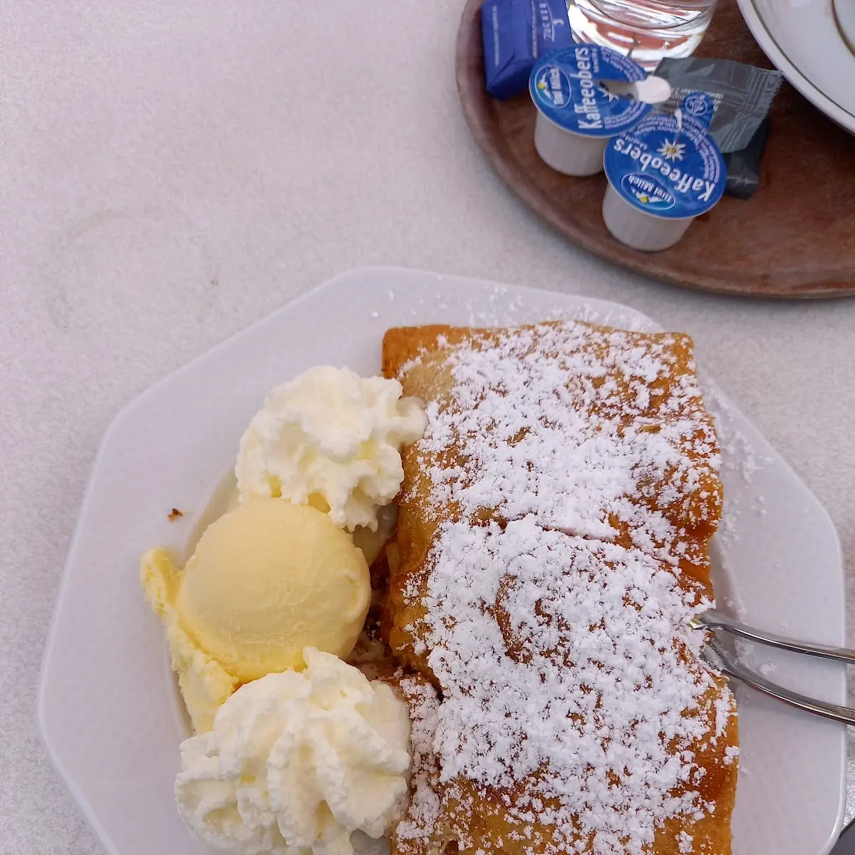 Apfelstrudel