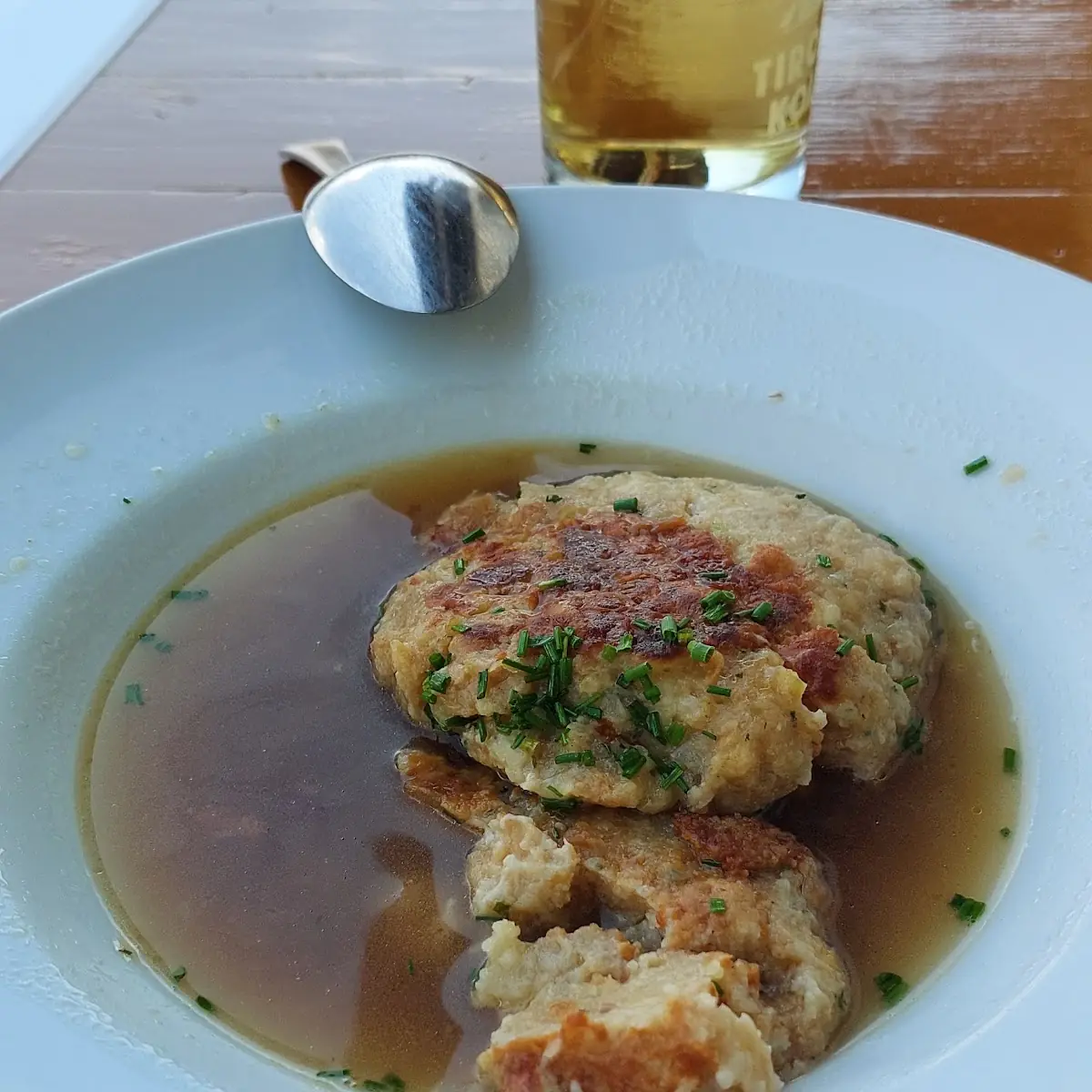 Kaspressknödel In Rindsuppe