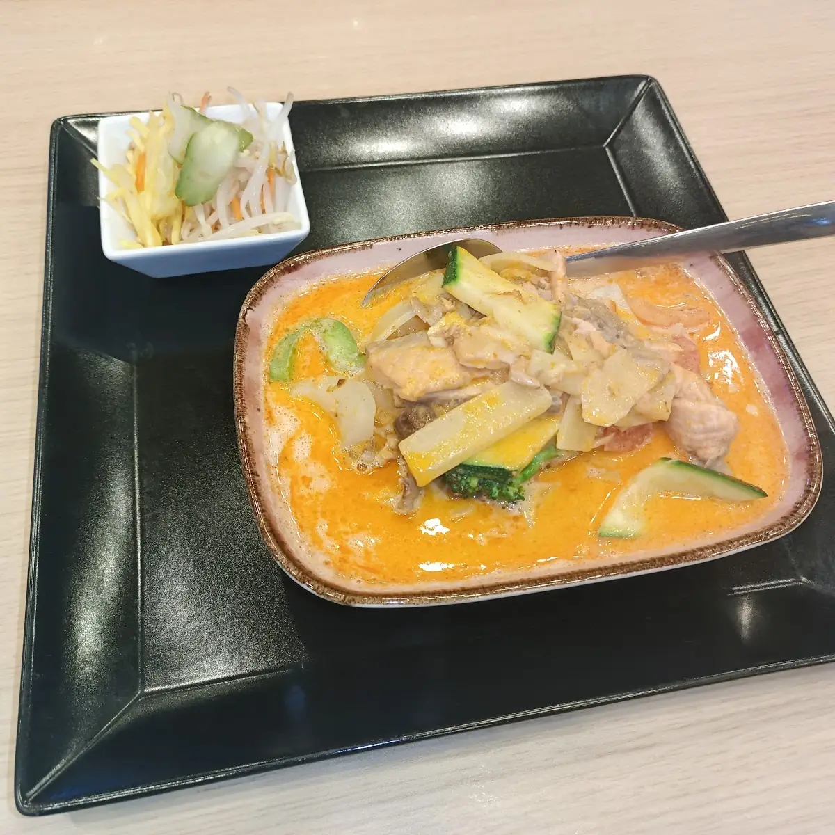H6. Curry Chicken