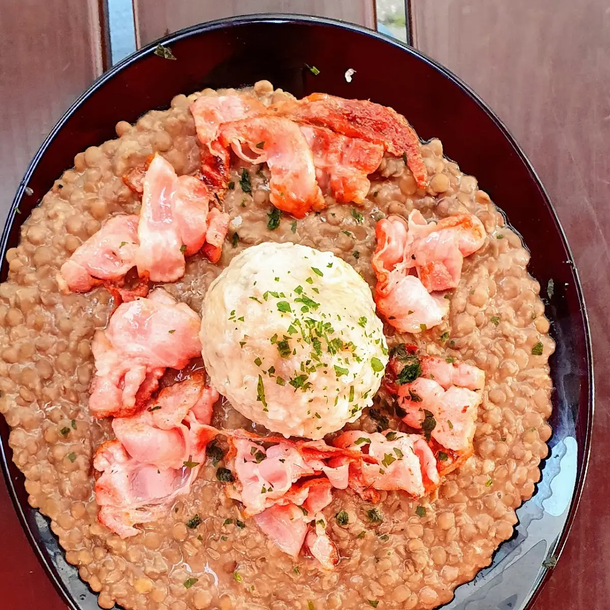 Linsen Mit Semmelknödel Und Gebratenem Speck
