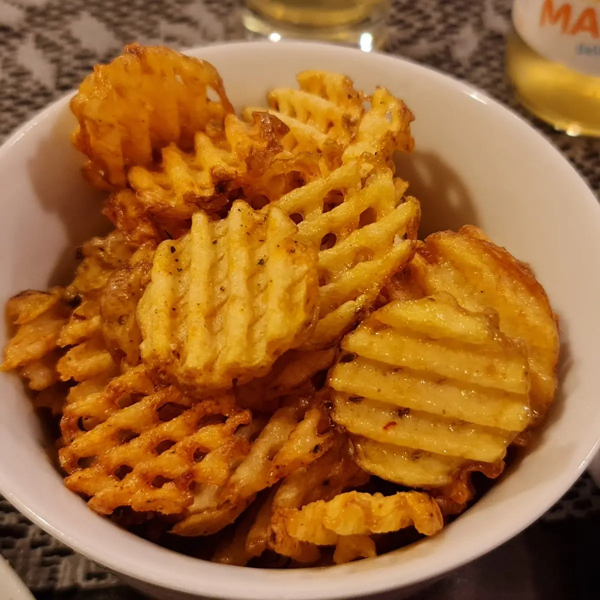 Selbstgemachte Gitterpommes