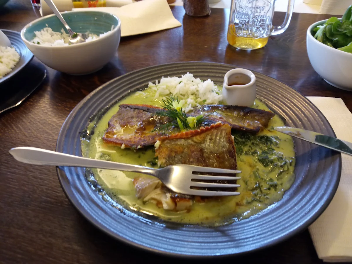 Saiblingsfilet Cremiger Blattspinat Und Reis