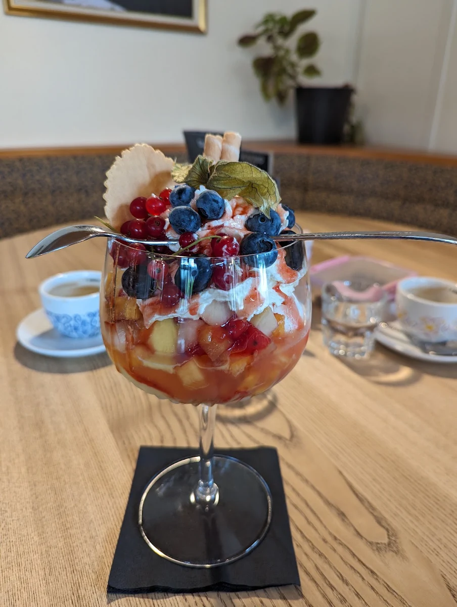 Frucht - Eisbecher