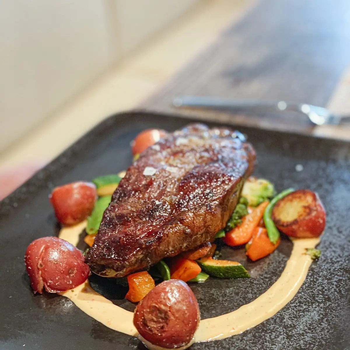 Steak Mit Gemüse Und Kartoffeln
