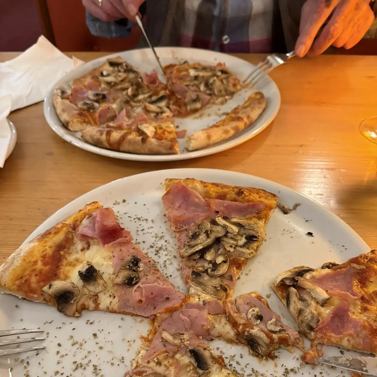 Pizza Prosciutto E Funghi
