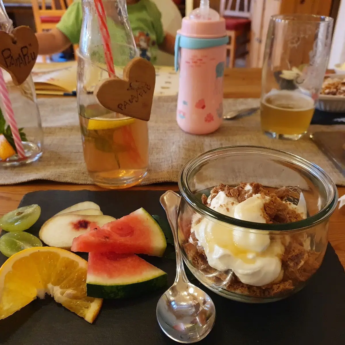 Joghurt Mit Keks Und Honig