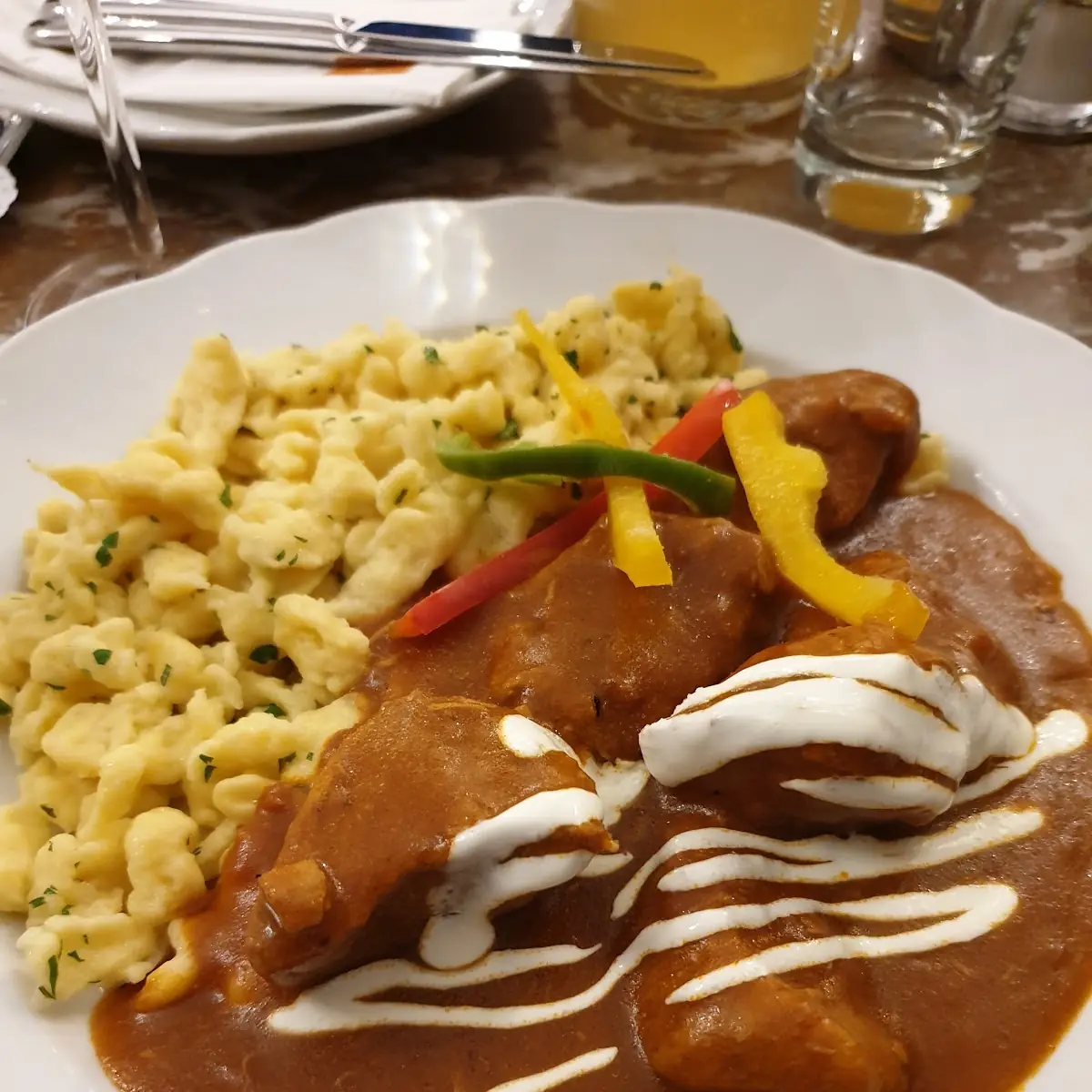 Gulasch Mit Nockerl