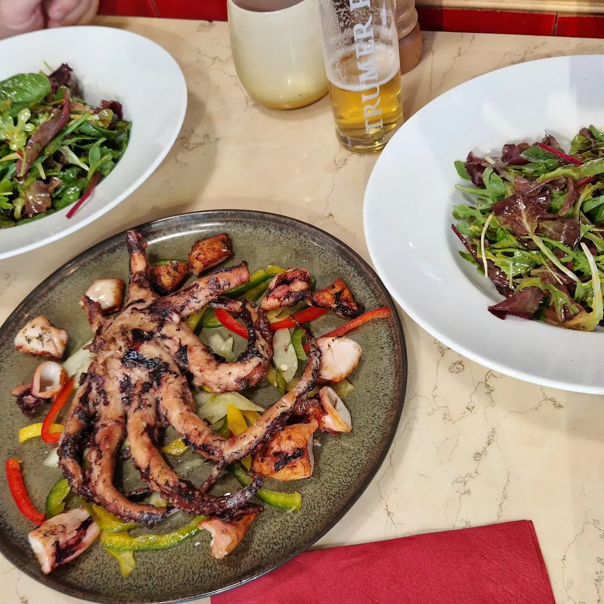 Polpo Alia Grillia Con Calamari E Gambereti