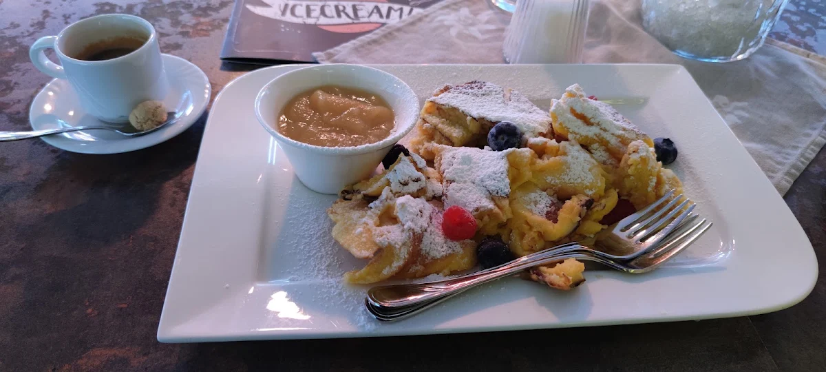 Kaiserschmarrn Mit Apfelmus