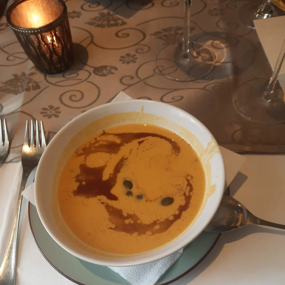 Kürbiscremesuppe Mit Champanerschaum