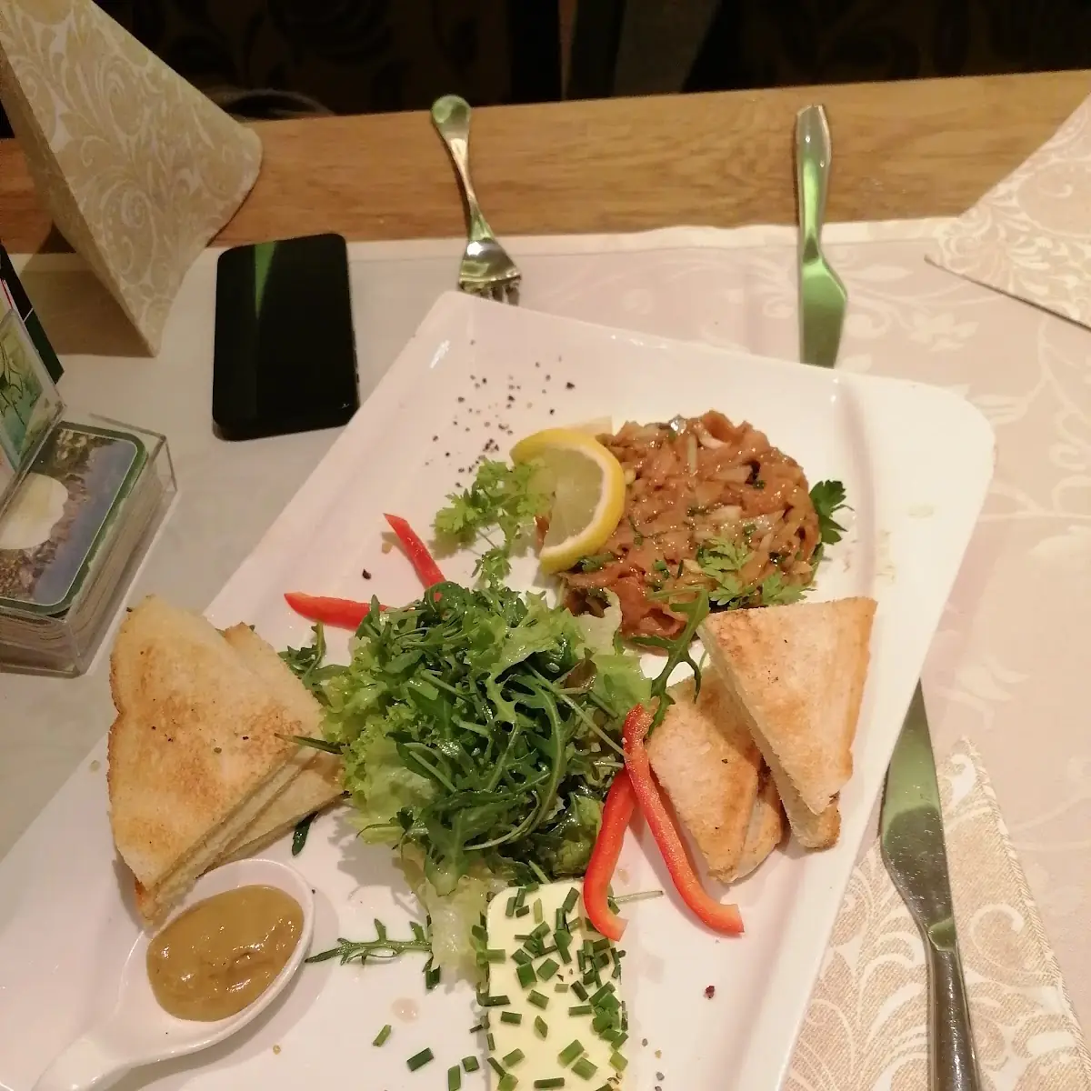 Lachstartar