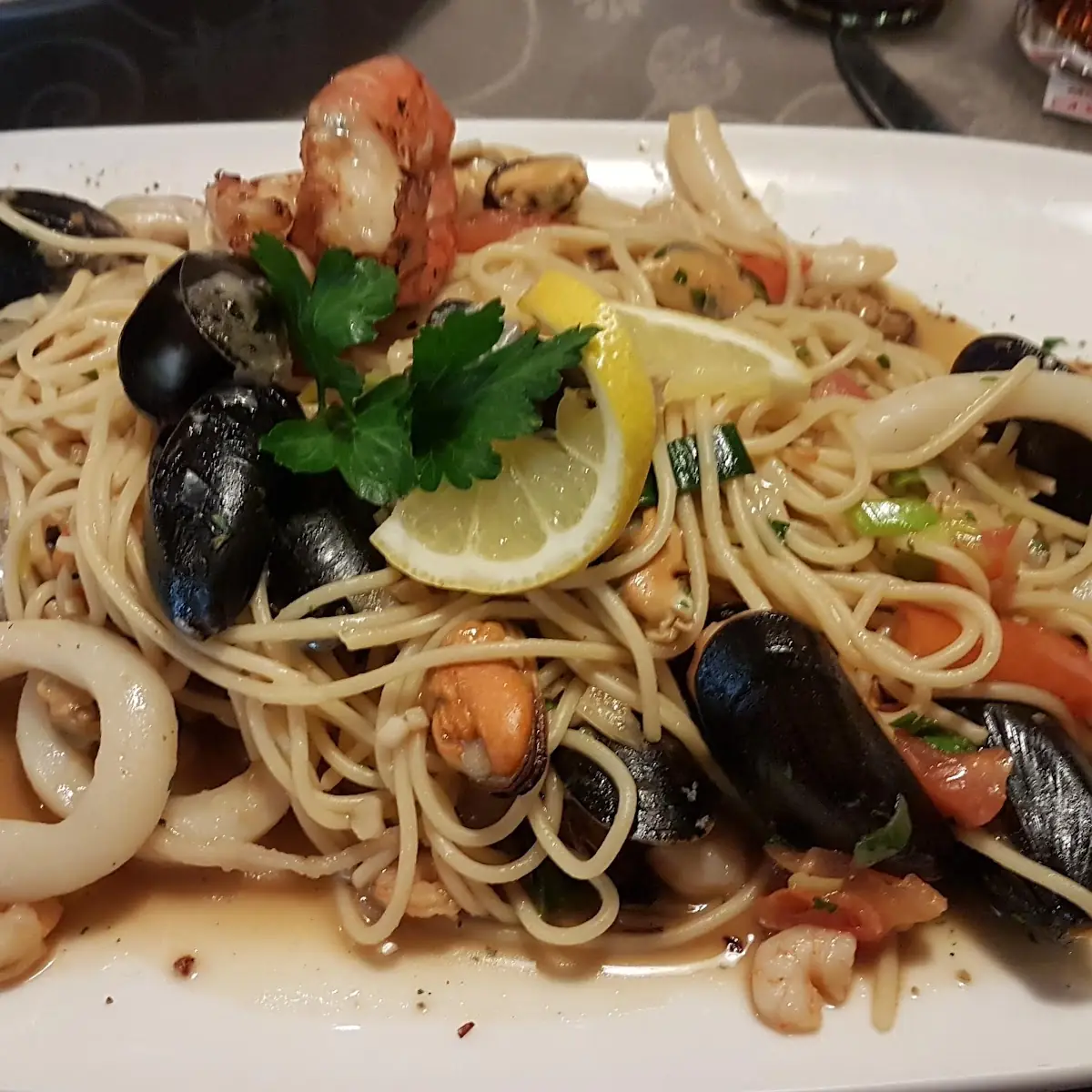 Spaghetti Al Frutti Di Mare