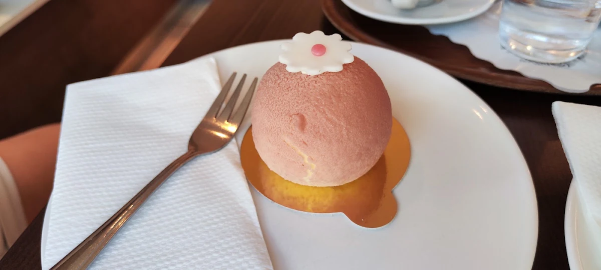 Weißes Schokoladenmus Mit Maracuja