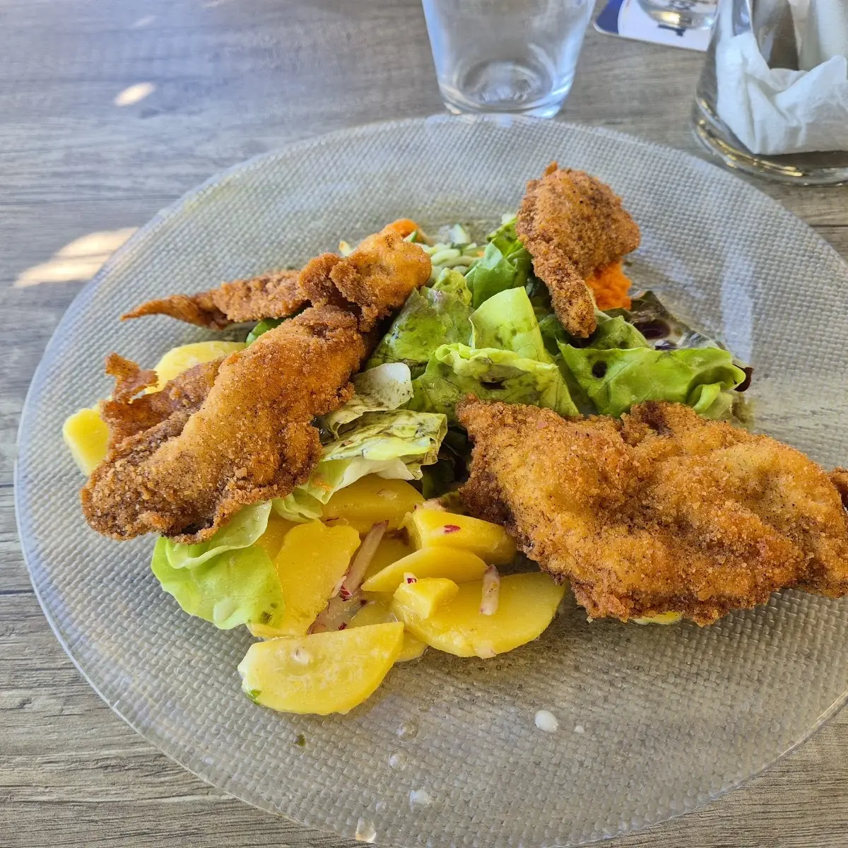 Backhendl Salat