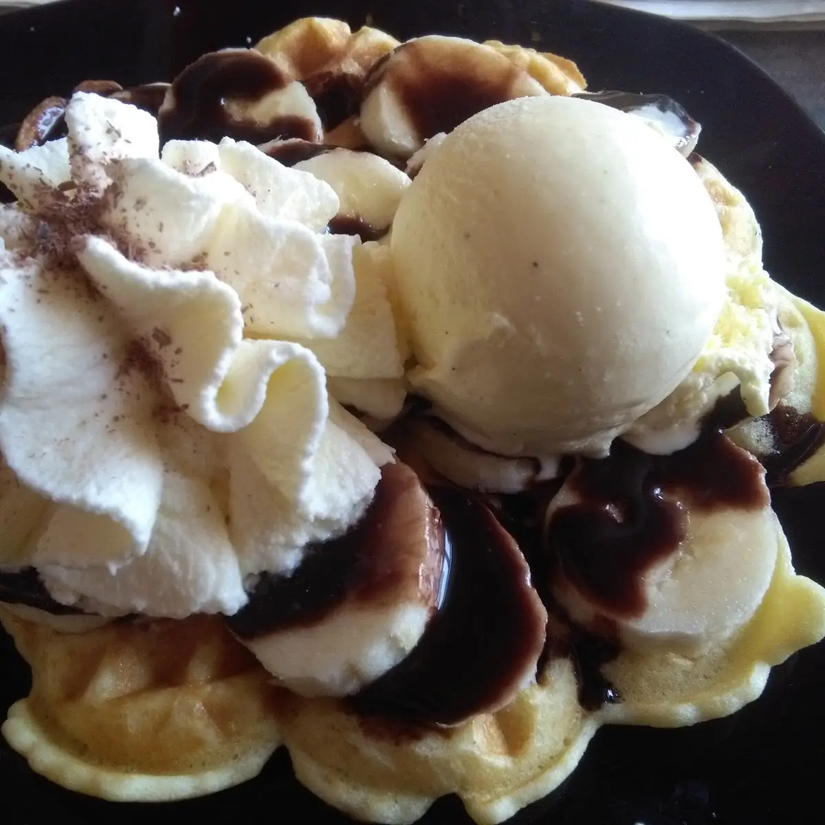 Bananen Waffel Mit Vanilleeis