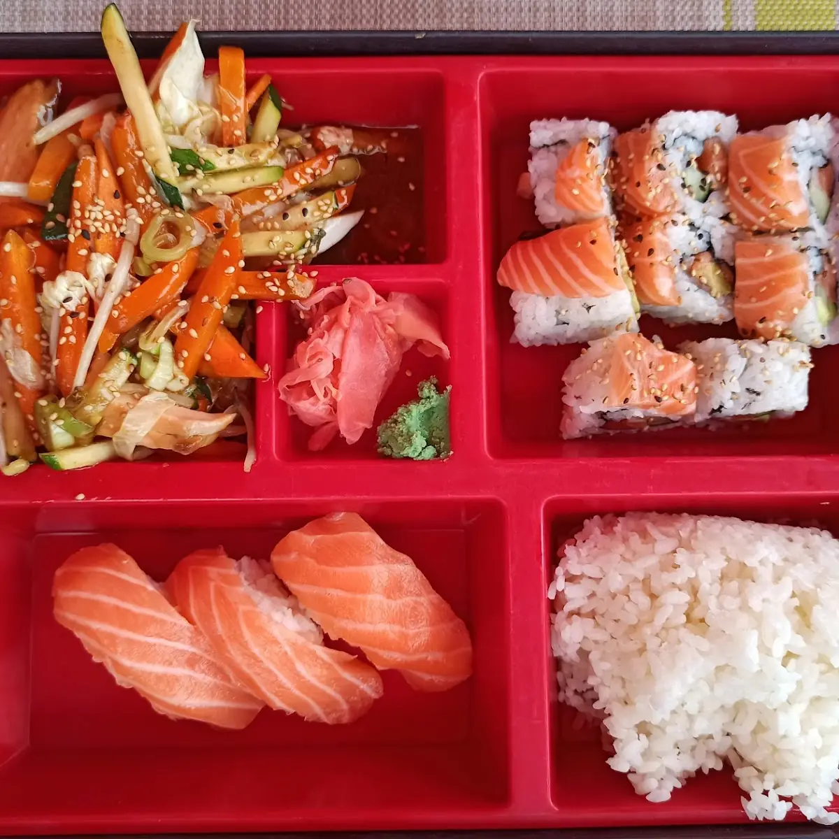 Lachs Bento