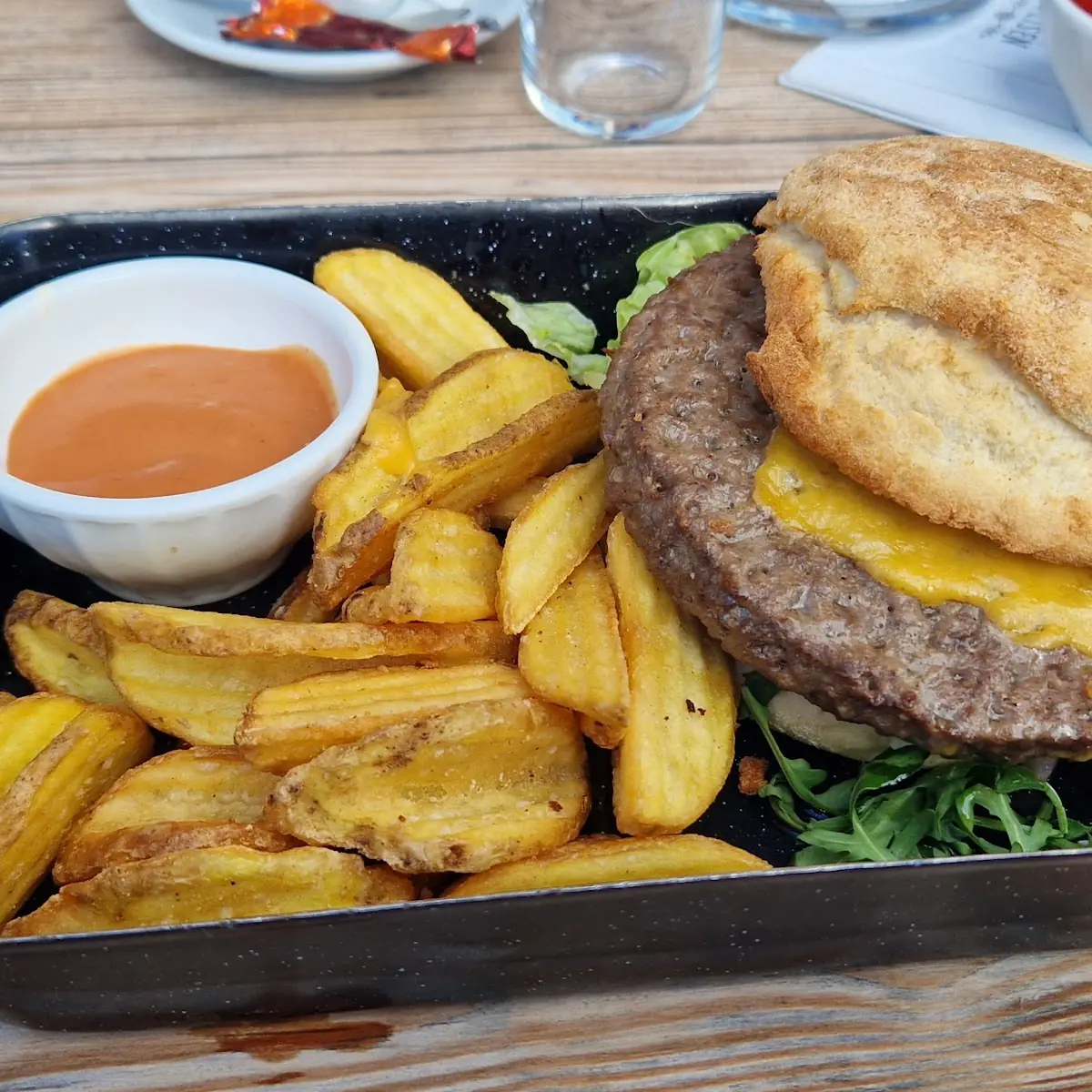 Alm Burger Reindl