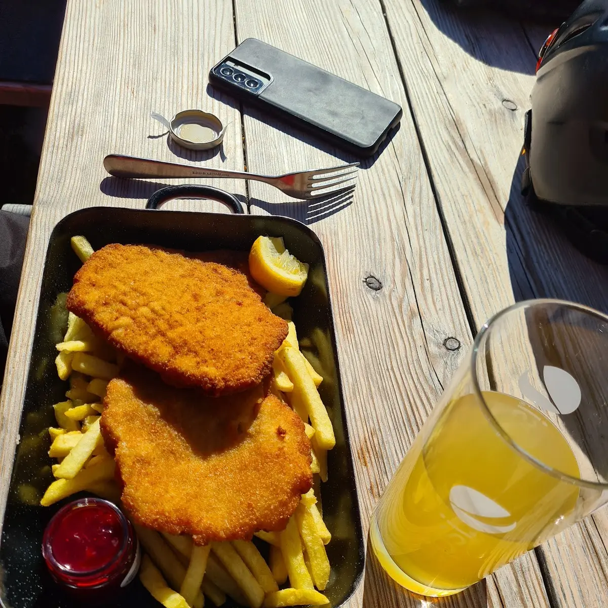 Schnitzel Mit Pommes