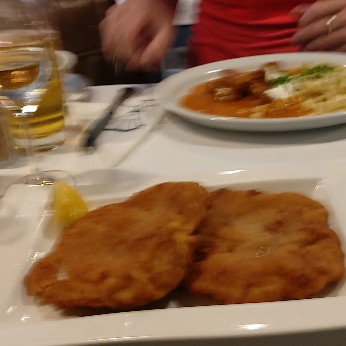 Wiener Schnitzel Paniertes Schweineschnitzel Wiener Art
