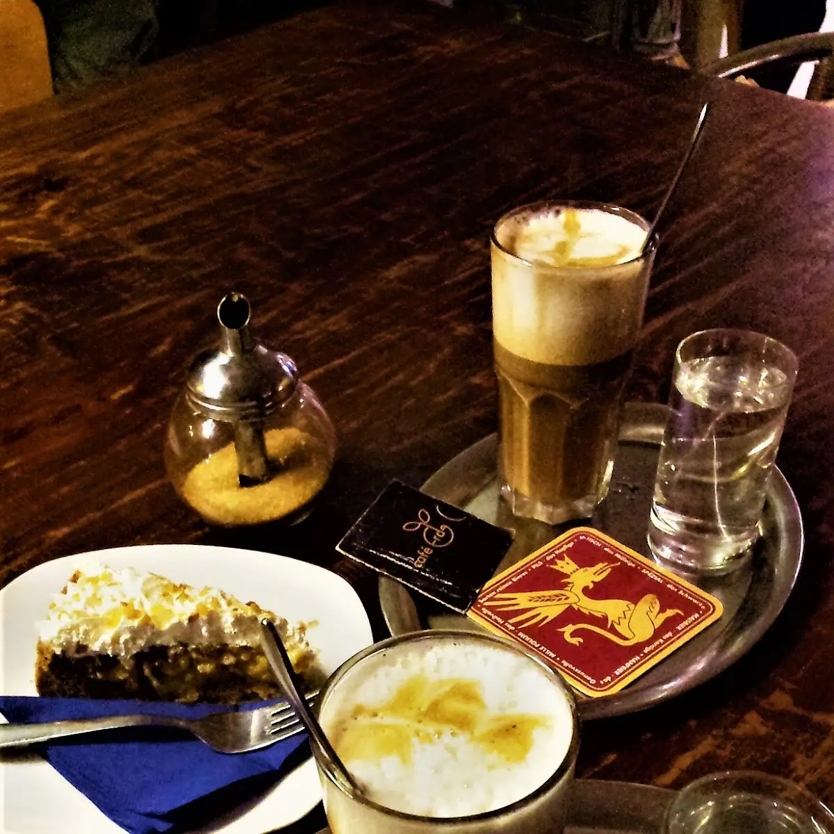 Latte & Apple Pie