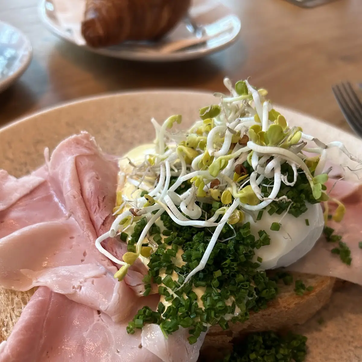 Eggs Benedict