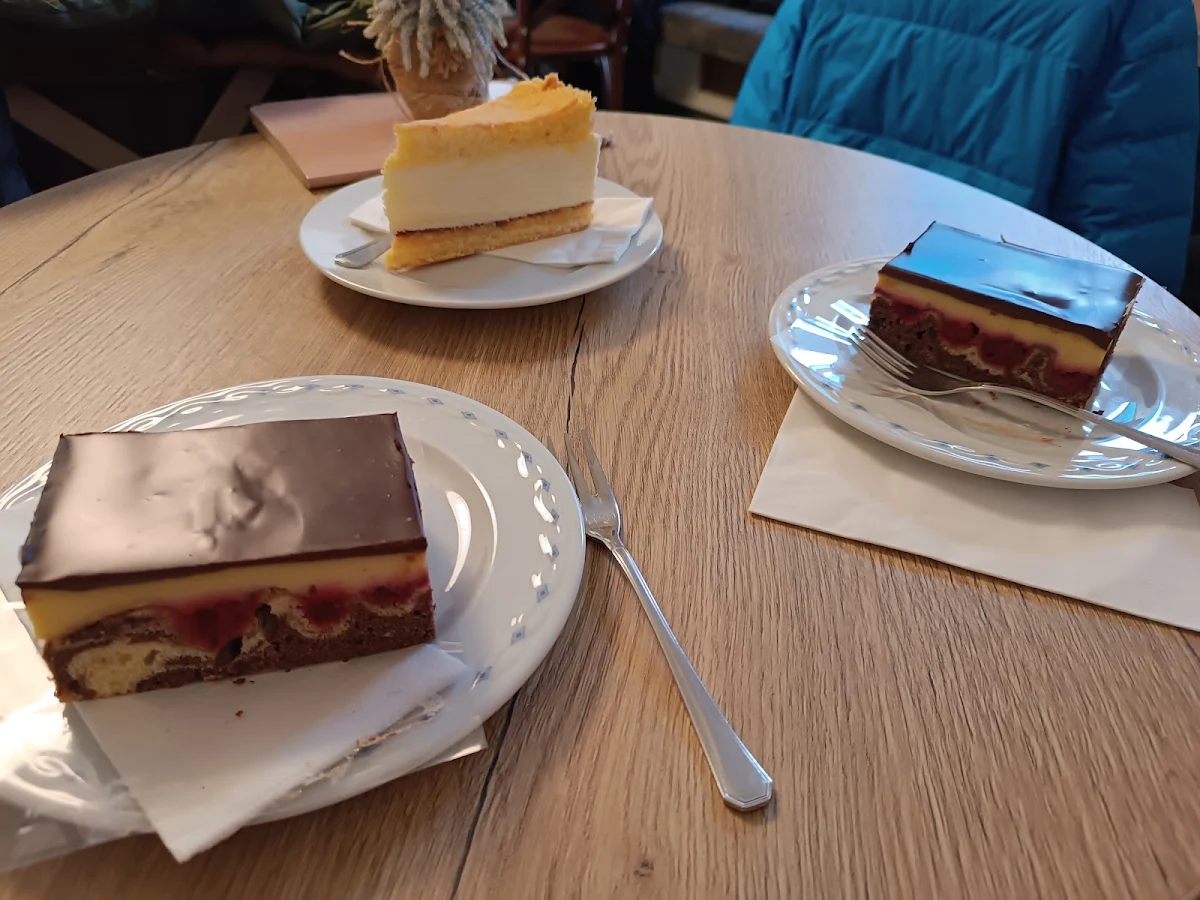Bestellung Käsequarktopfen Und Donauwelle