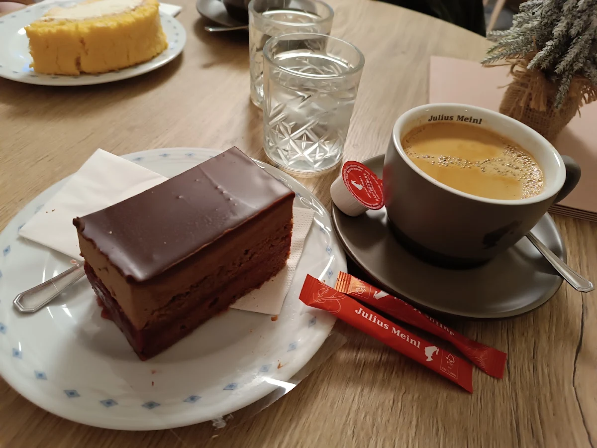 Mousse Eaue Chocolate Mit Früchten Drin