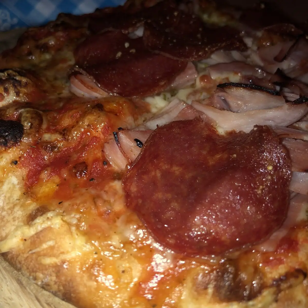 Pizza Salami Schinken