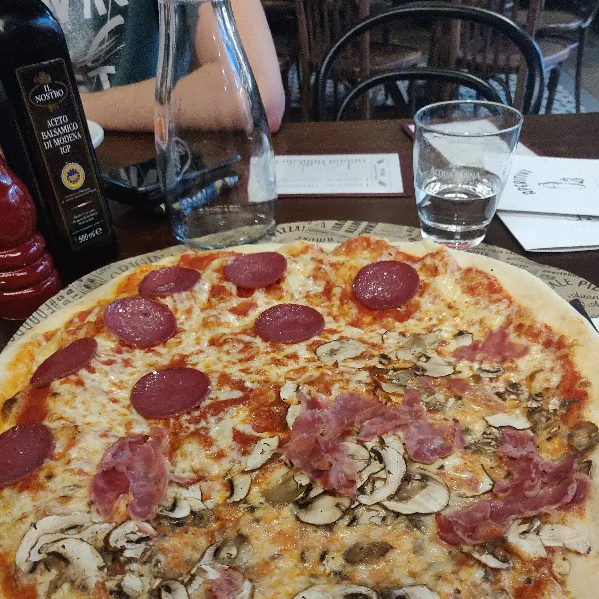 Pizza Capricciosa