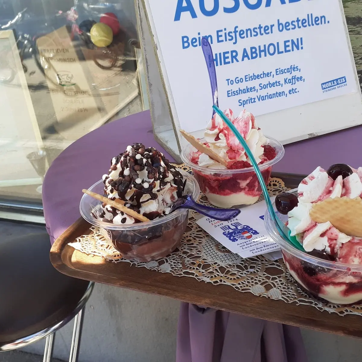 Amarena Eis Heisse Liebe Und Ein Schoko Eis