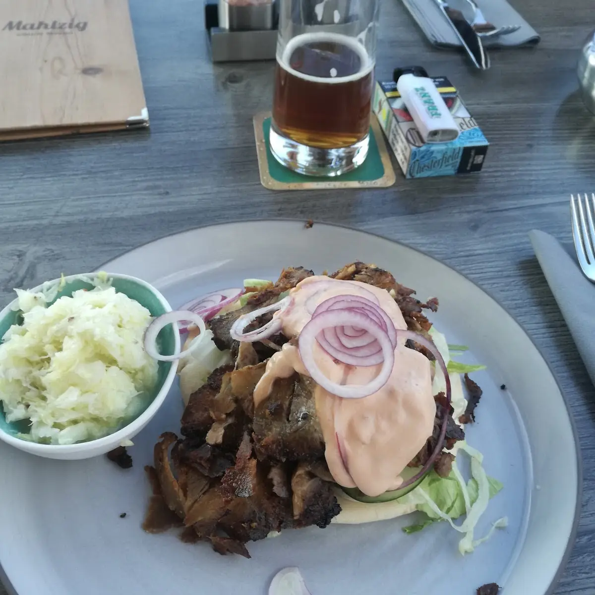 Fladenbrot Mit Schweinsbraten