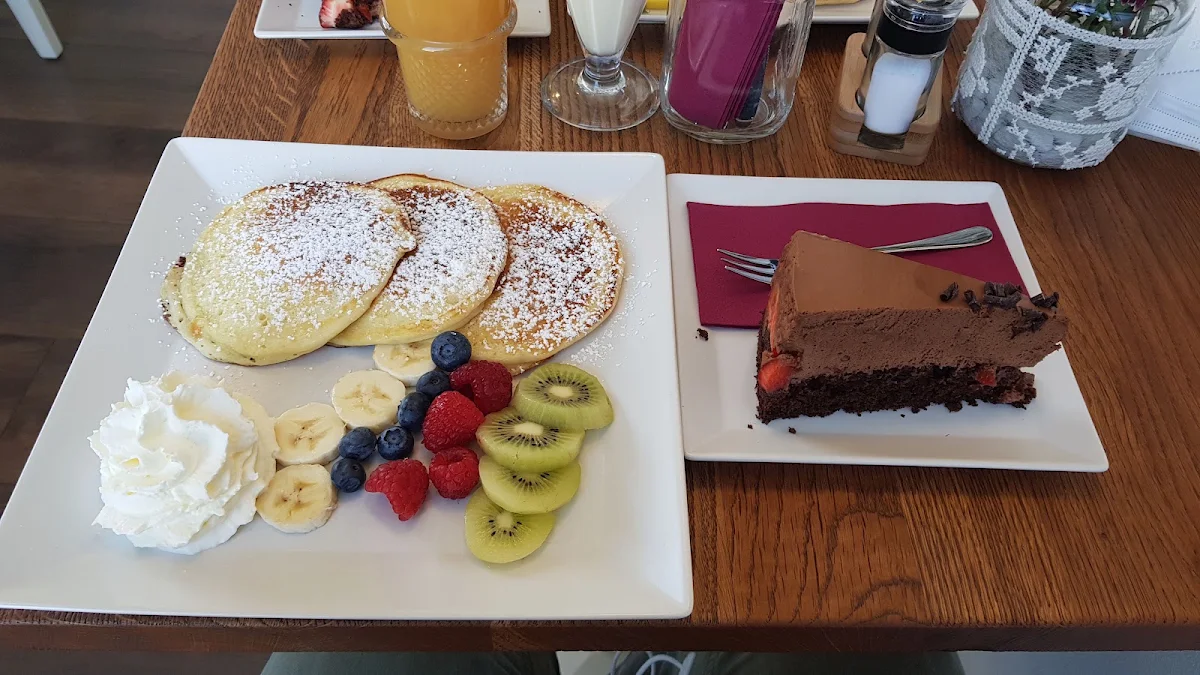 Marlene Und Erdbeer-schokomousse-torte