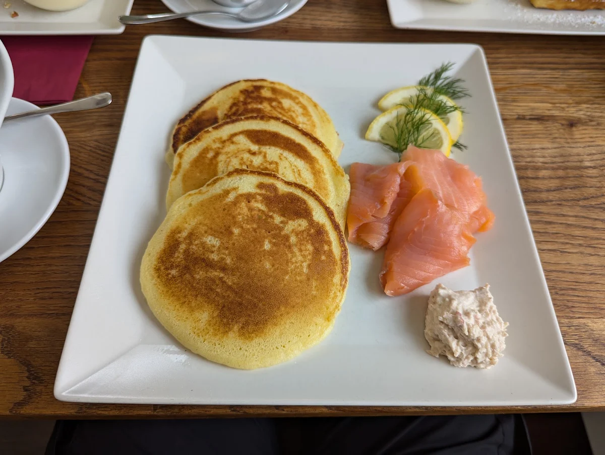 Pancakes With Lachs
