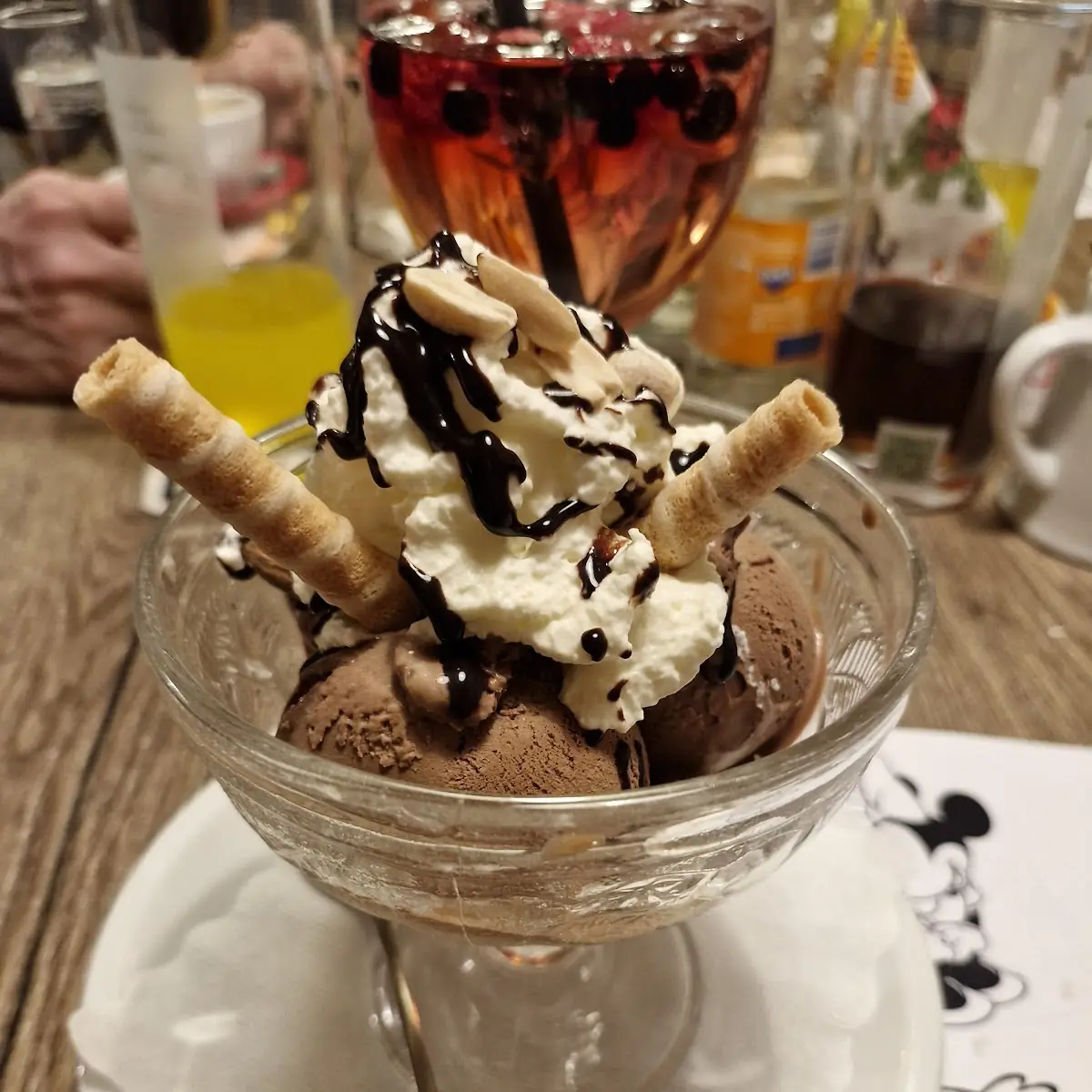 Schoko-nussbecher
