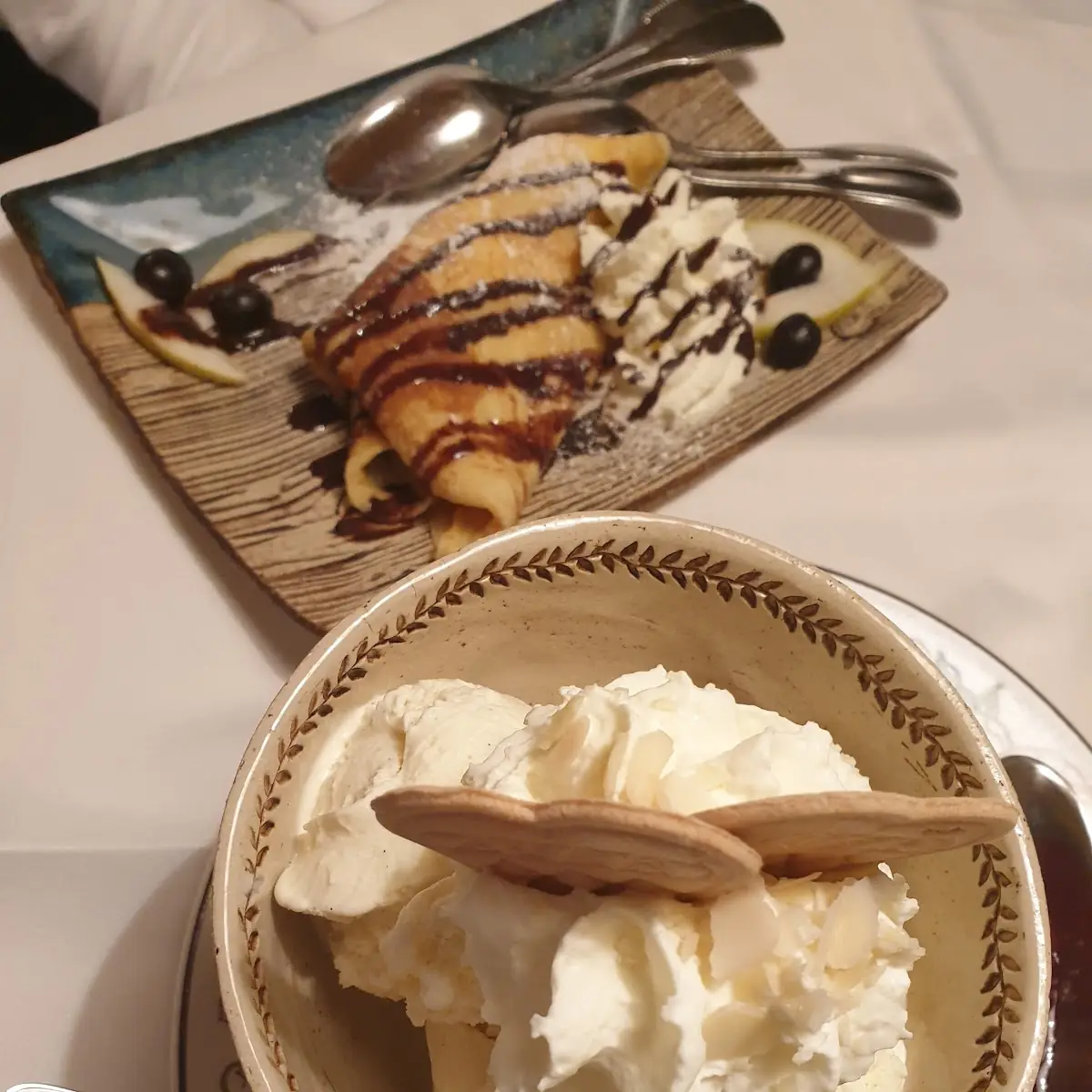 Vanilleeis Mit Sahne