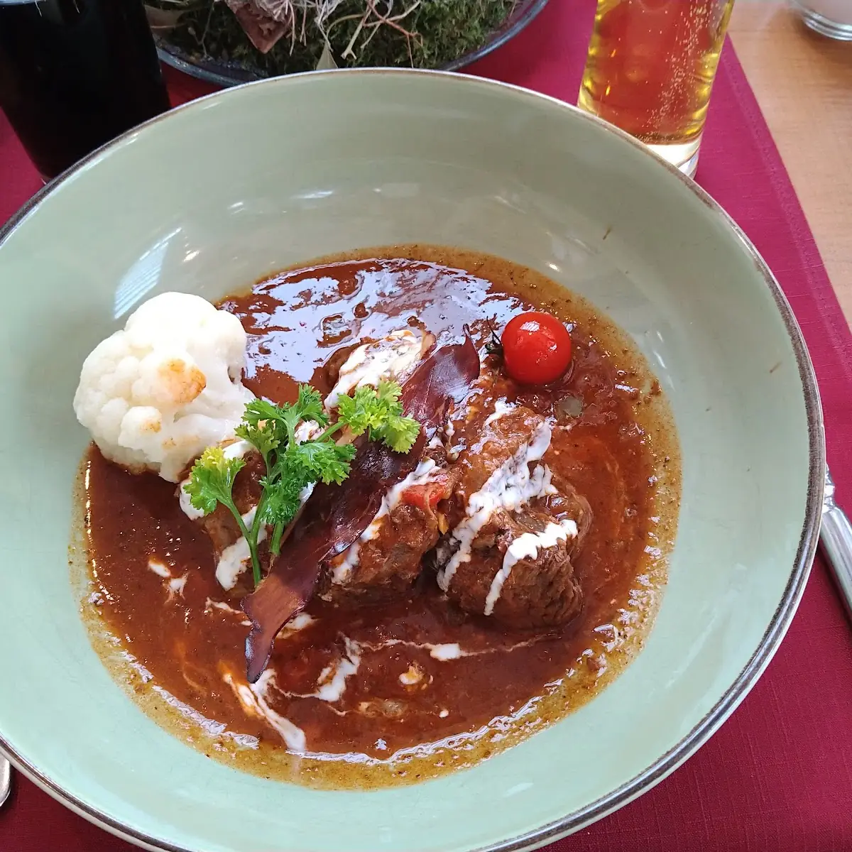 Waderlgulasch Mit Spätzle