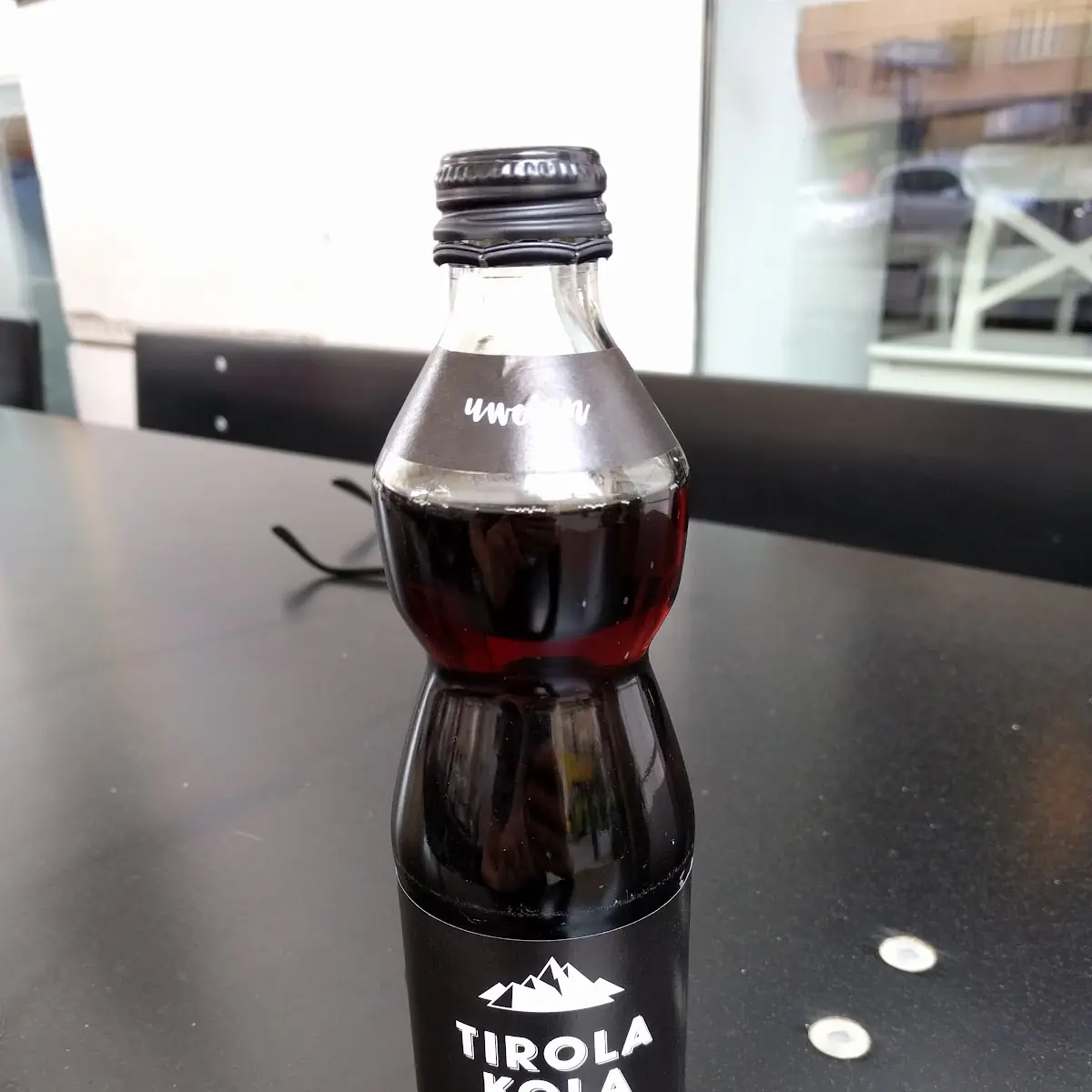 Tirola Kola