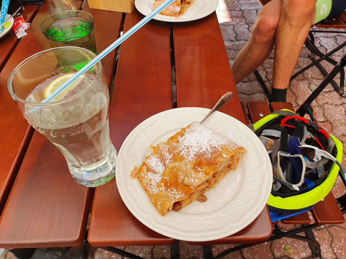 Apfelstrudel
