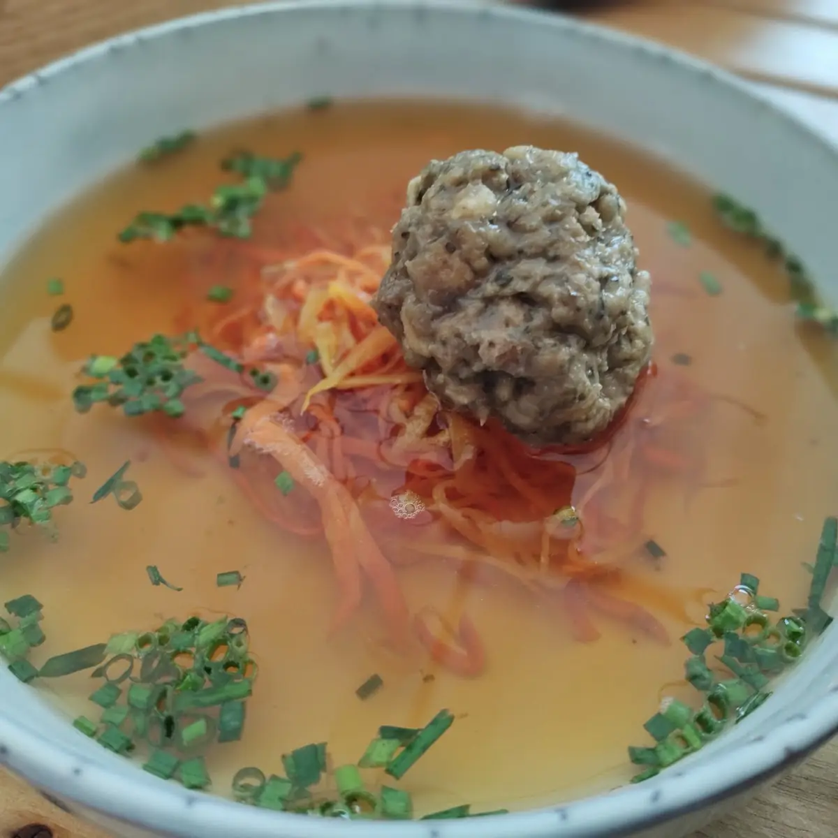 Consommé Vom Bio-tafelspitz Mit Kaspressknödel