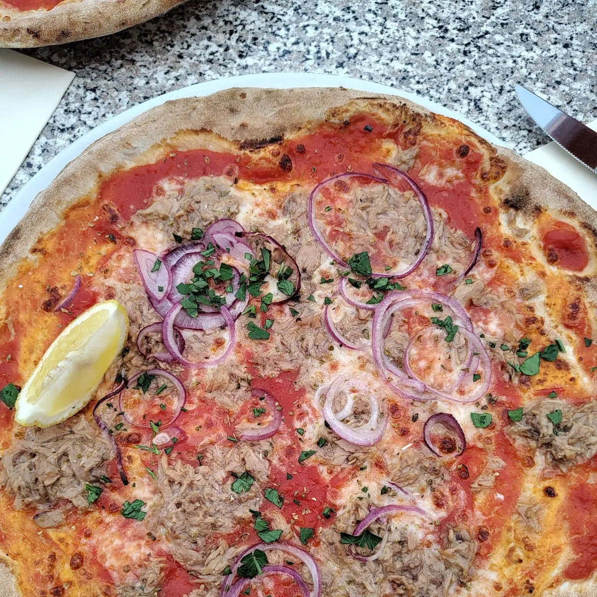 Pizza Tonno