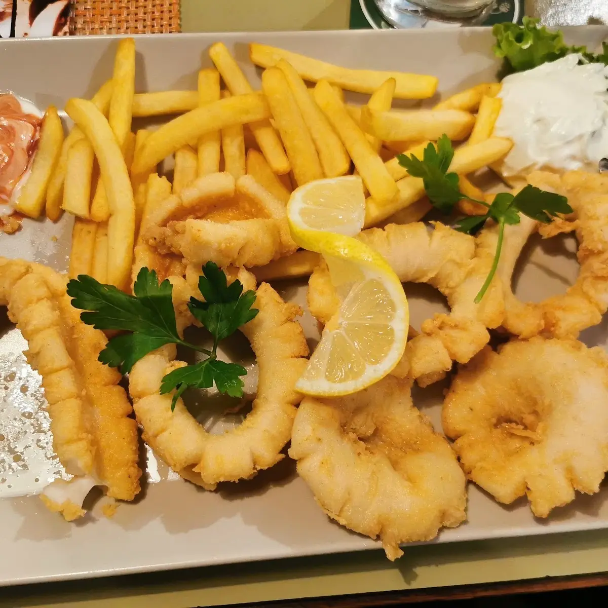 Kalamari Mit Pommes