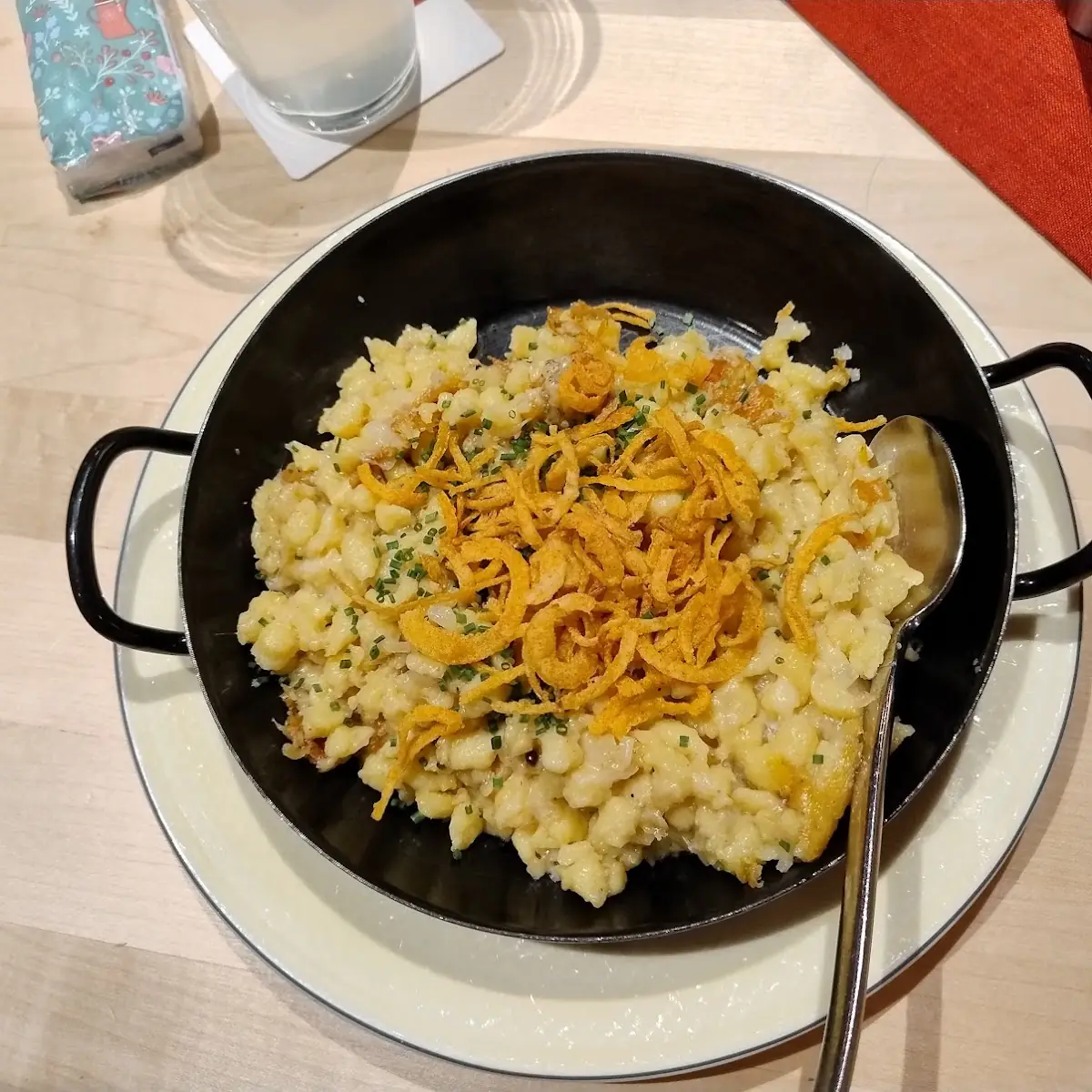 Käsespätzle Mit Röstizwiebeln