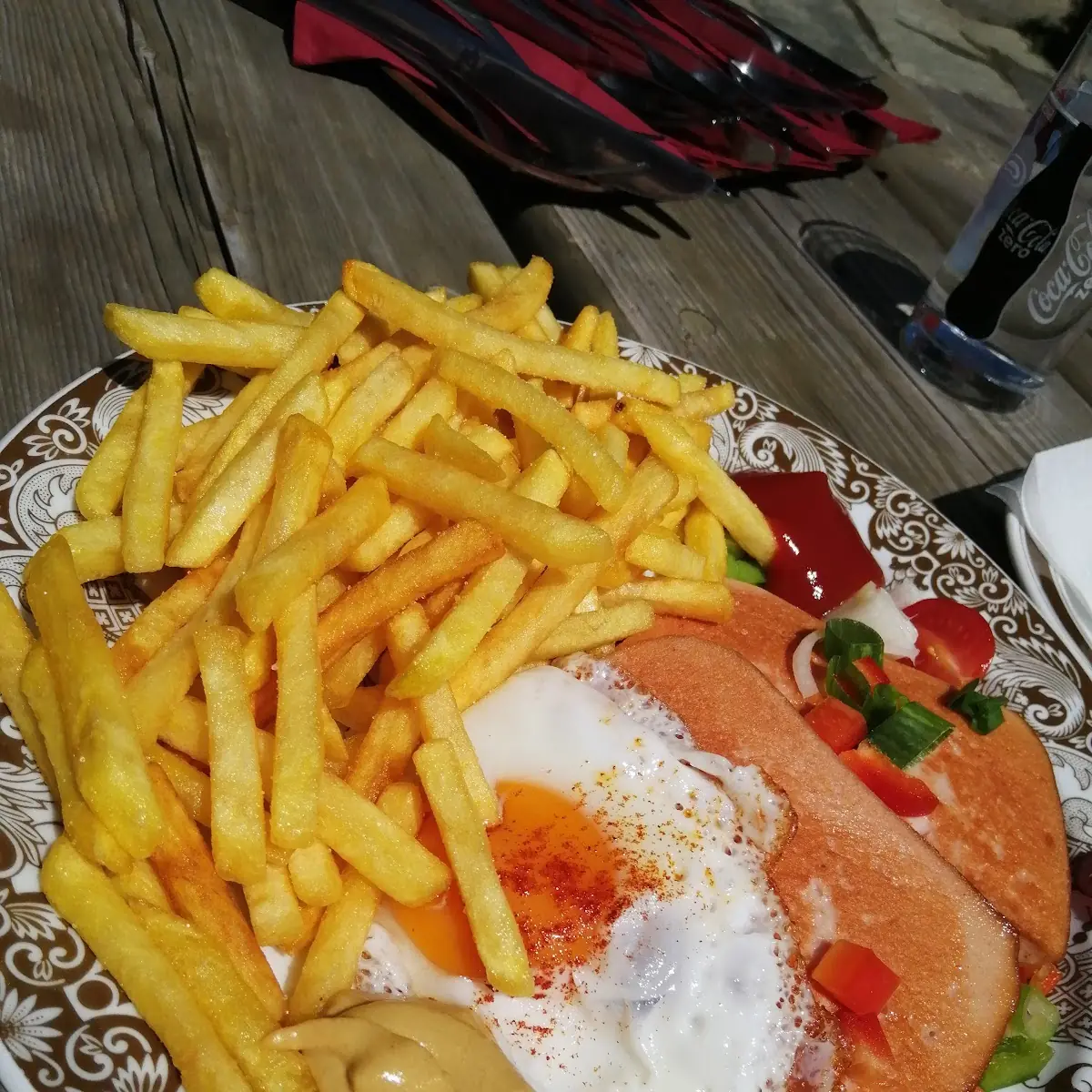 Leberkäse Mit Pommes